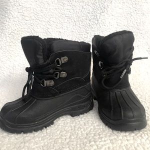 Lace-up Snow Boots